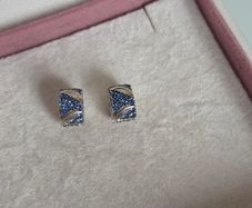 Pandora curved feather/pave blue charm clips