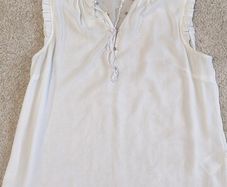 H&M White Sheer Boho Blouse with Ruffle Trim - Size 10