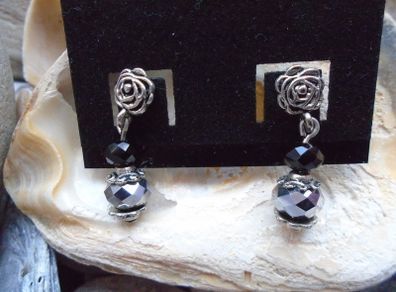 Handmade stud earrings,Black/Silver earrings