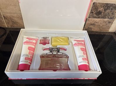 Sex and the city perfume set