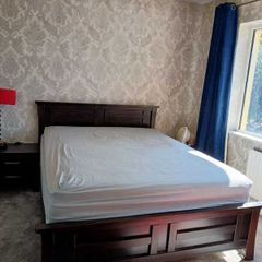 Bedroom suite