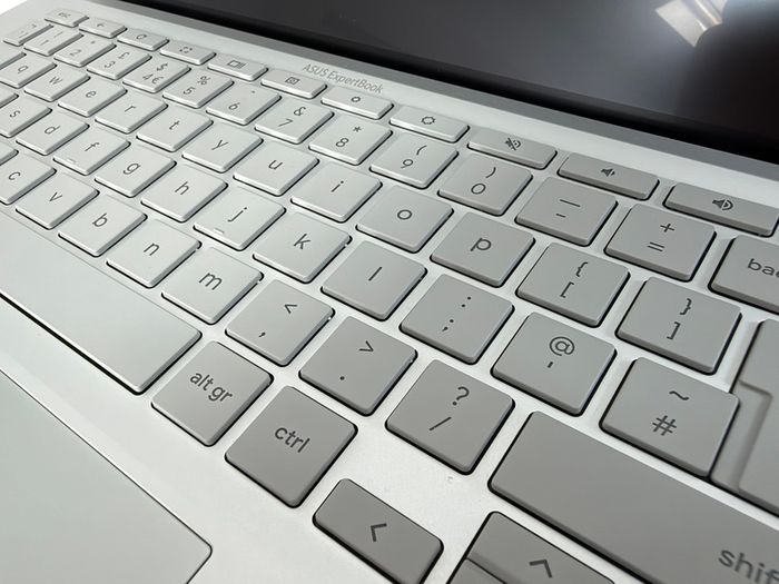 ASUS Chromebook Plus CX54 - As New / Touchscreen / Warranty