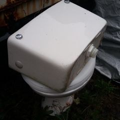 Low Level WC & Cistern