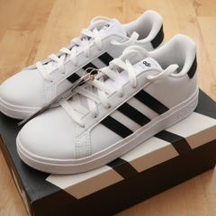 Adidas leather trainers | Size 5.5-6 UK | Brand New