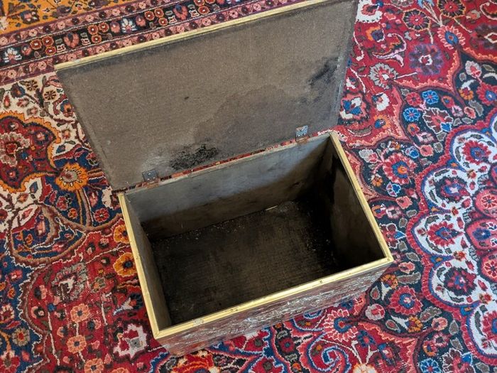 Log Box
