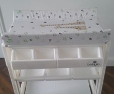 Baby changing table