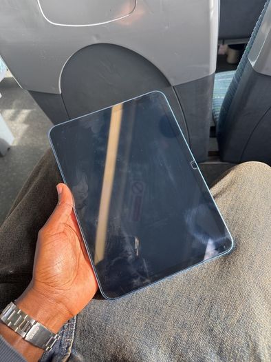 Apple IPad 10th Gen 64GB