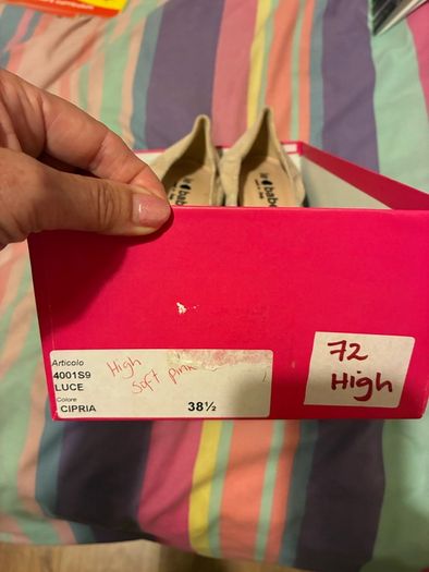Pale pink le babe shoes size 5.5