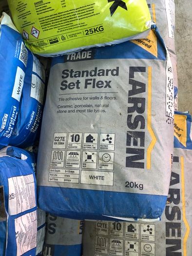 Larson tile adhesive