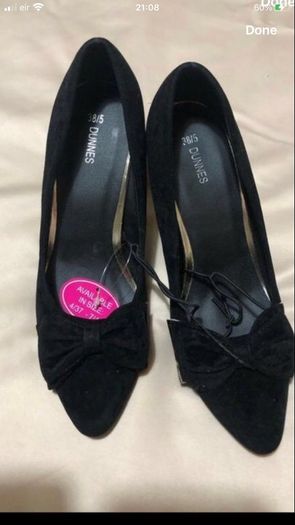 Ladies new shoes size 5