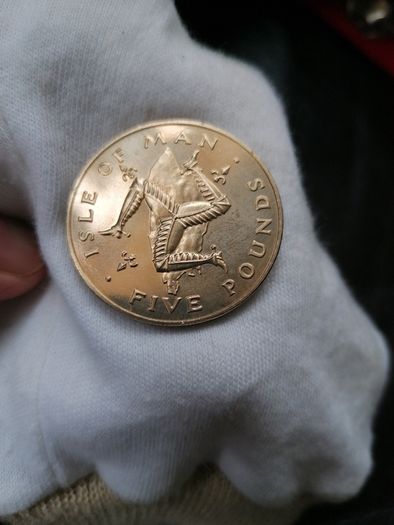 1981 Isle Of Man Five Pounds Coin