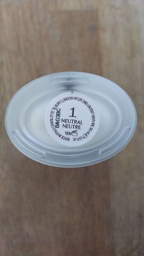 Charlotte Tilbury Airbrush Foundation - light 01