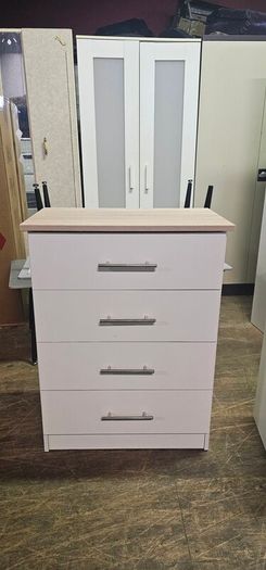 Brand new, 3 Piece bedroom set.