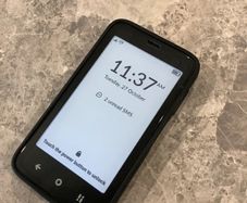 Mudita Kompakt minimalist E Ink phone, 32GB, boxed, with case and screen protector