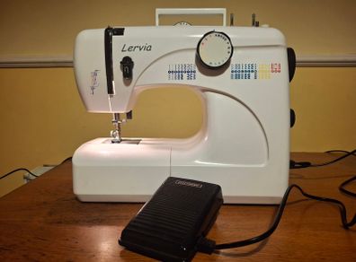 Lervia Sewing Machine