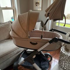 Beige pram travel system & car seat (beige)