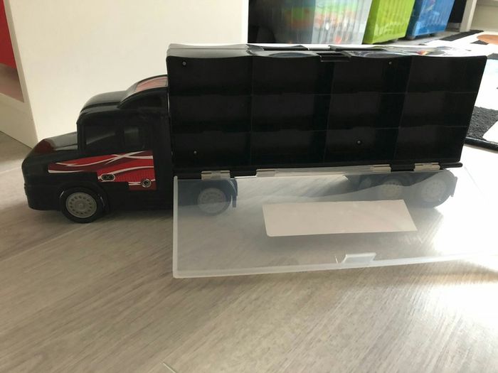 Truck for small cars