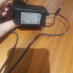 Switching adaptor