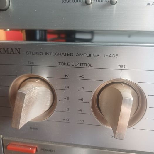 Hifi Gold from the Japanese giants Luxman L405 integrated Amplifier and T111 Tuner