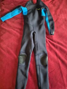 Decatlon kids wetsuit, size 14y