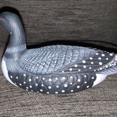 Vintage Duck figurine black & white, carved Wood Look