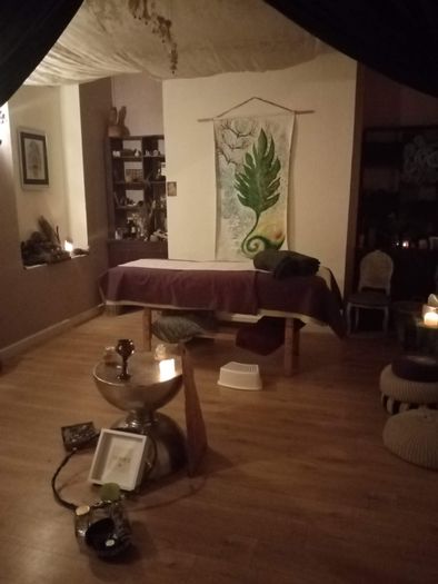 Fabulous stationary Massage table