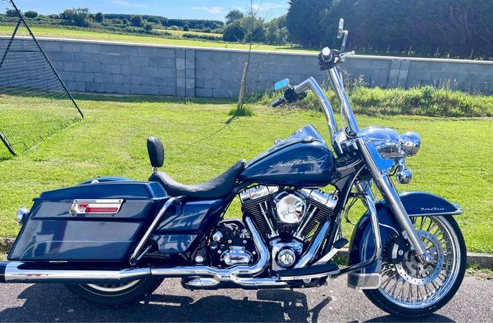 2009 Harley Davidson Road King FLHR