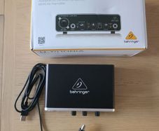 Behringer UMC22 USB Audio Interface