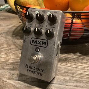 MXR Fullbore Metal - High Gain 3 band parametric EQ pedal