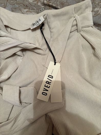 Over D shorts / M / new