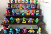 Fings Figures approx 4 cms produced by Topps Rare Figures Set From 2010 Discontinued 1 Year Later  #7