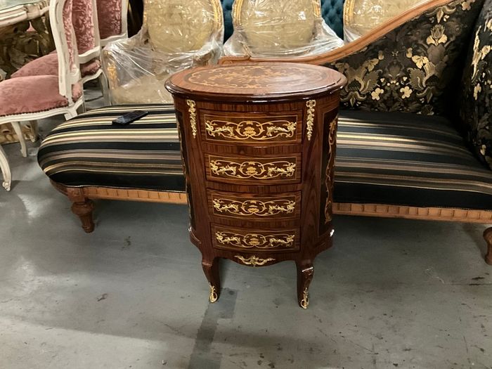 Very nice quality locker or occasional table