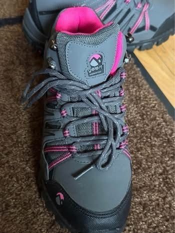 hiking shoes kids