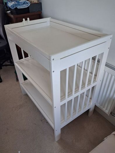 Changing table (Ikea Gulliver)