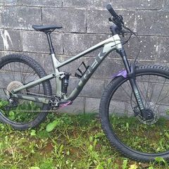 Trek Top Fuel 5 Full Suspension Mountain Bike 2024 in Lichen Green
