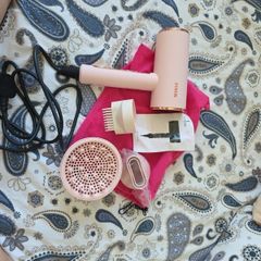 Hair dryer