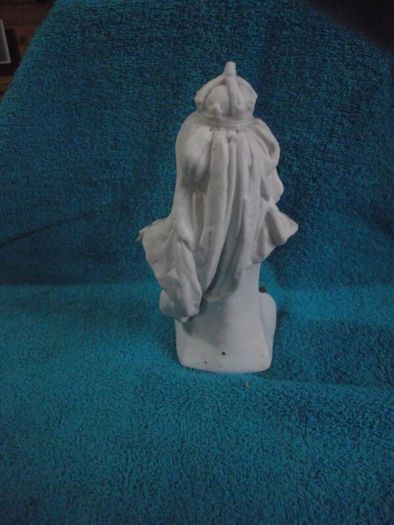 Bisque Pottery bust of Queen Victoria - Diamond Jubilee 1897