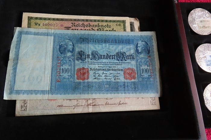 Antique German banknotes & commemorative bank note coins in wood case