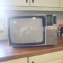 Vintage Panasonic Quintrix 16 inch Portable Colour CRT TV (TC-681URD) - Working Image 2