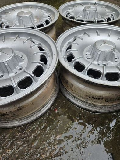 Mercedes r107 parts