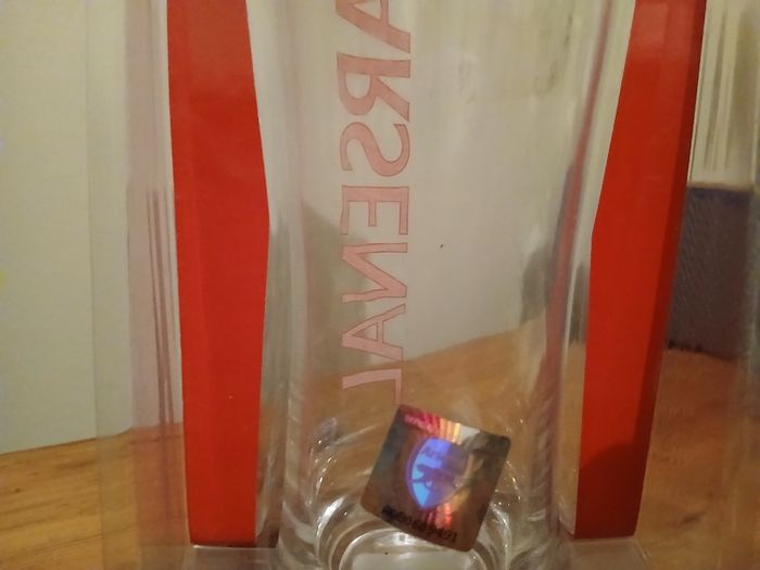 Arsenal glass