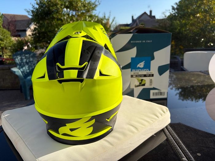 Bluegrass Intox Full Face MTB Helmet