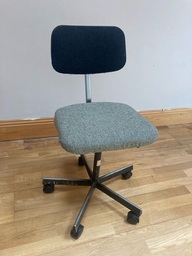 Swivel Chair / Office Chair / Vintage
