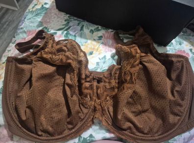 Bras marks and spencers. New. 42 F