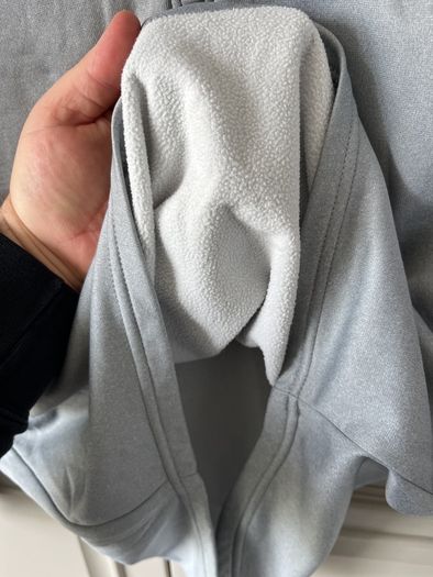 under armour men's grey zippy medium