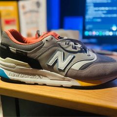 New Balance 997H UK10