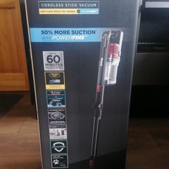 Shark IZ300UKT vaccum cleaner BNIB