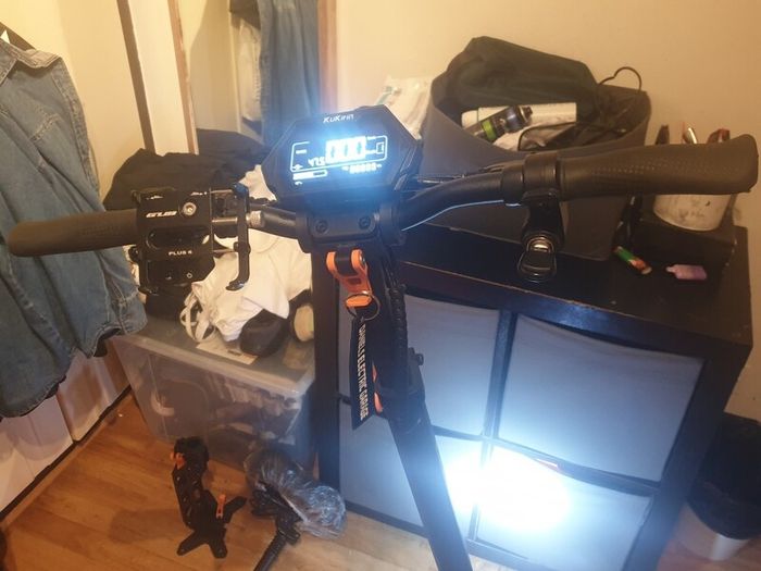E Scooter Kukirin 2025 G2 Max With Warranty Only 600 Kls All Extras Basically Brand New.