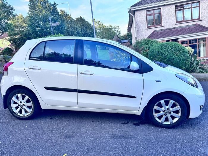 Toyota Yaris 2011