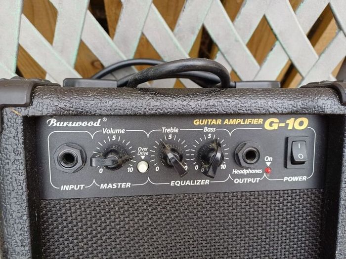 Burswood G-10 Guitar Amplifier